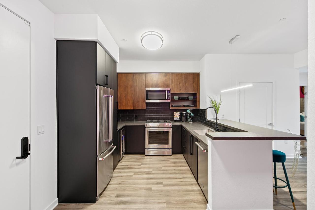 Fairfax District Chic City Oasis 2 Bedroom Apt With Den 136 Los Angeles Buitenkant foto