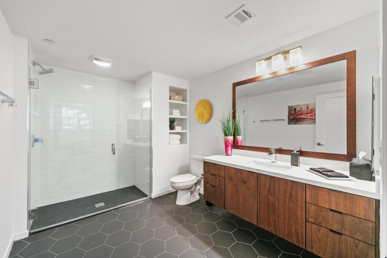 Fairfax District Chic City Oasis 2 Bedroom Apt With Den 136 Los Angeles Buitenkant foto